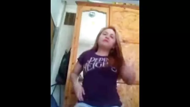 XXX कोई पंजीकरण  Irene दूध निगल रहा सेक्स करती हुई मूवी है